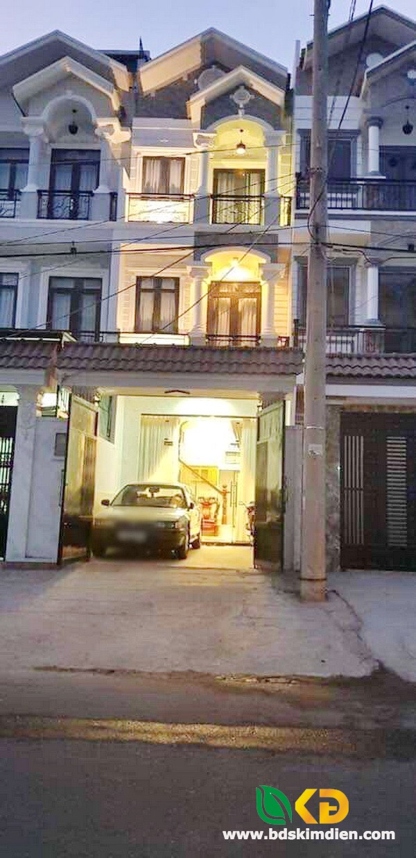 Bán nhà 3 lầu vị trí vip mặt tiền Nguyễn Thị Hương Nhà Bè (BiPi cũ).